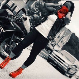 Meet your Posher, Lakisha